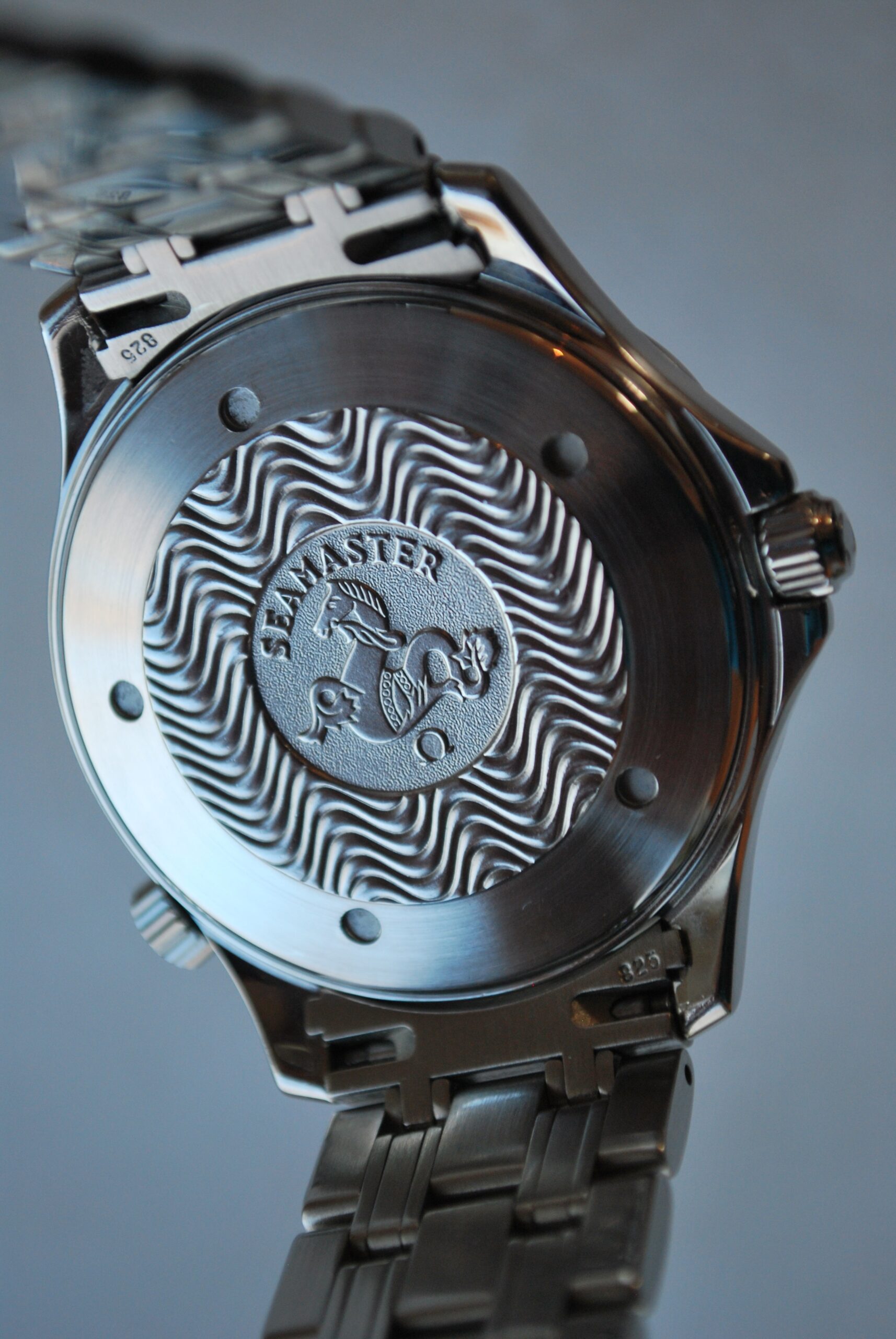 couvercle de boitier omega seamaster couvercle de boitier omega seamaster